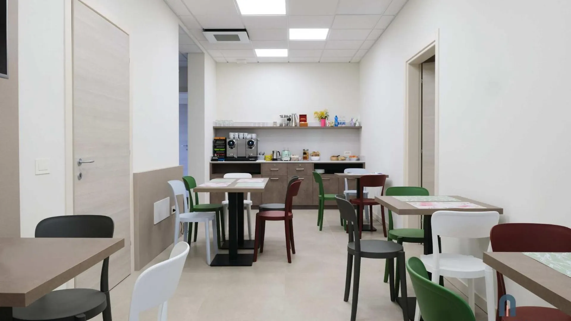 Room In Bb - Double Room With Special Accesses In A Bb In Porto Viro Guest house